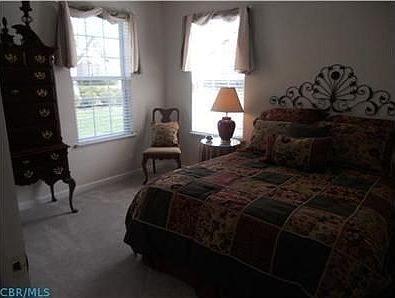 5th image of 706 Leila Ln E