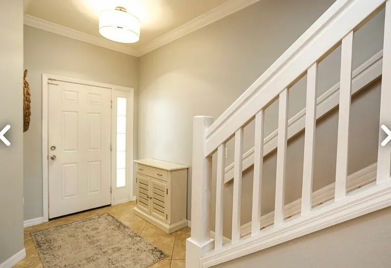 960 Hampton Cir — Photo 7