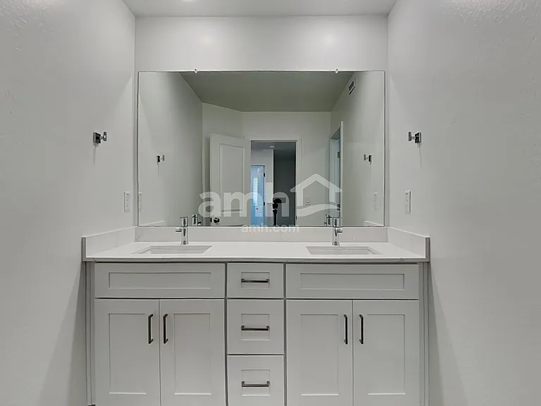 9717 W Tamarisk Ave — Photo 15