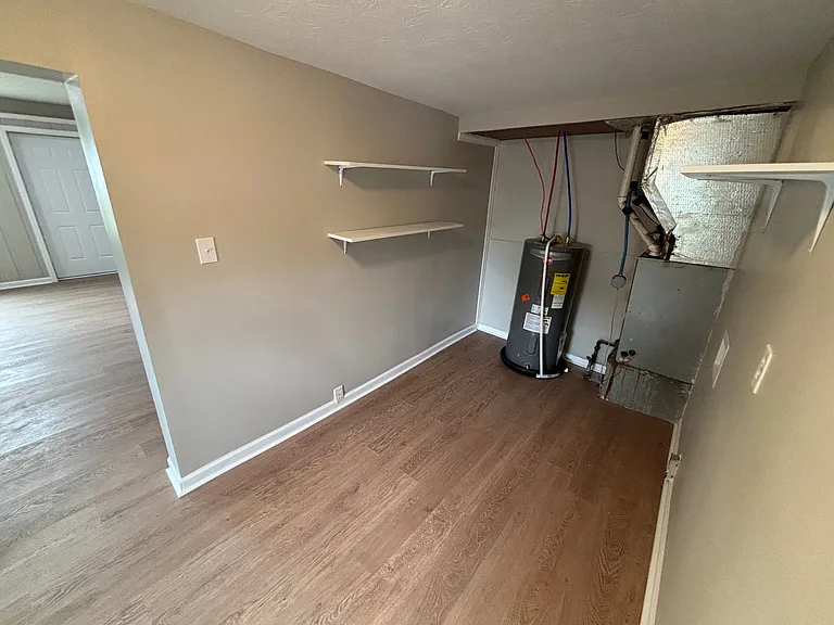 920 State St #MAIN — Photo 10