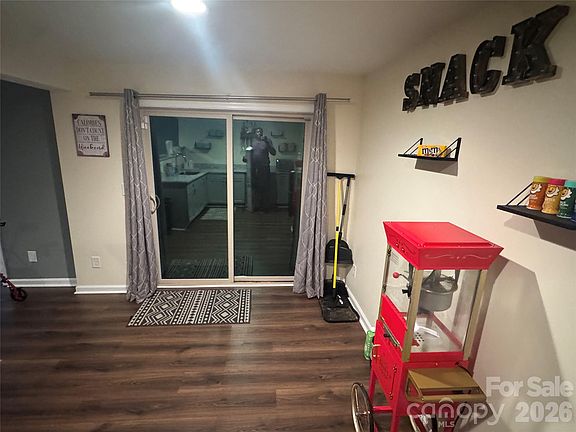 4th image of 772 Rosegate Dr