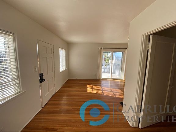 5th image of 3525 Columbia St