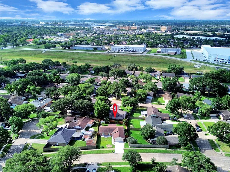 14007 Fleur De Lis Blvd — Photo 3