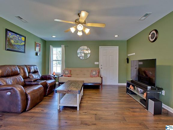 4th image of 3161 Charity Ln