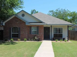 805 N 14th St, Waco, TX 76707