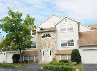 28140 Detroit Rd APT A2, Westlake, OH 44145