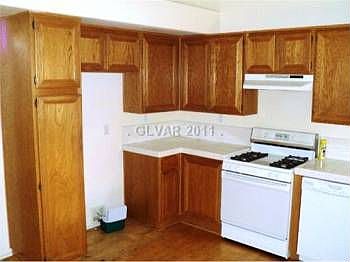 5th image of 611 Sandana Cir