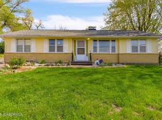 1407 S Summit Dr, Holts Summit, MO 65043