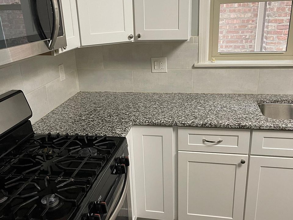 1st image of 7036 S Fairfield Ave #1