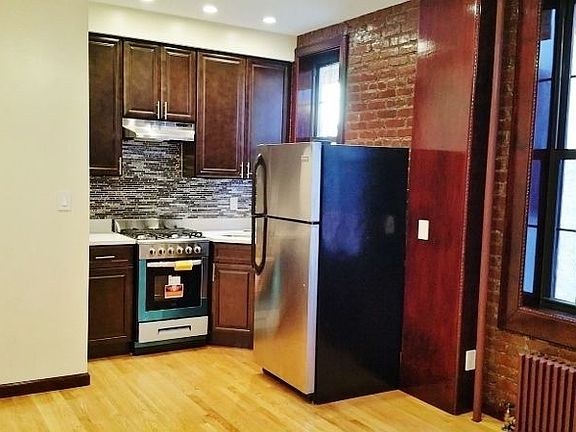 2nd image of 3268 41st St APT 2E