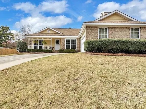 9718 Fairway Ridge Rd, Charlotte, NC 28277
