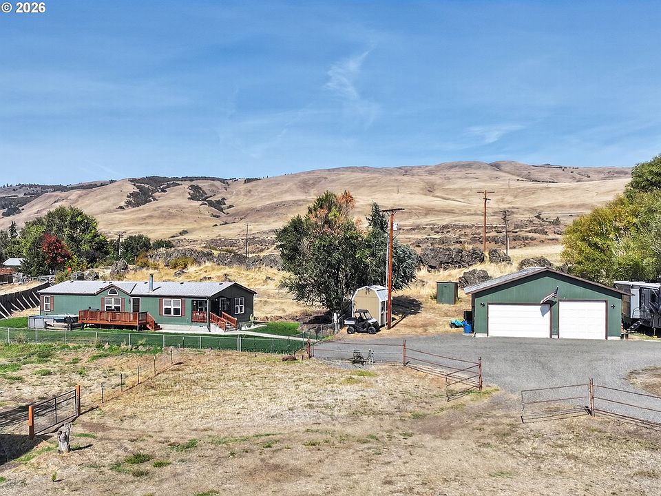 1st image of 7 Grand View Dr