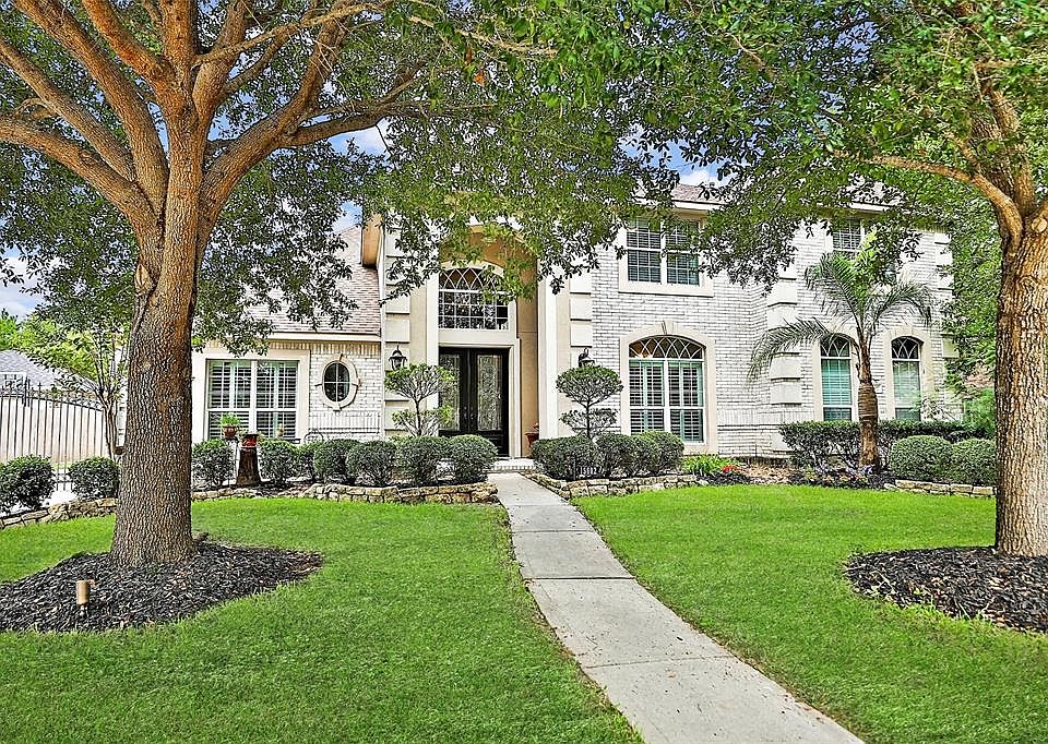 1st image of 15602 Stable Oak Dr