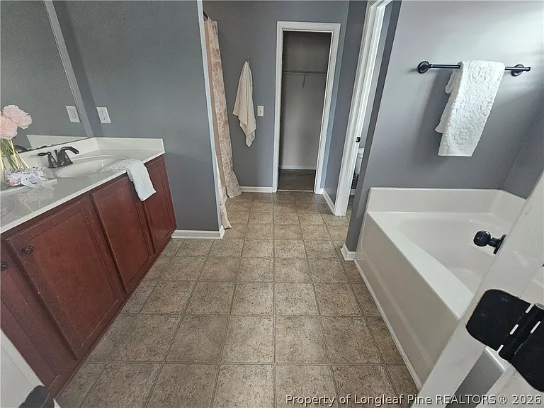305 Bedfordshire Pl — Photo 20