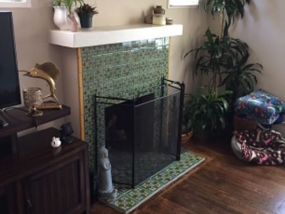 3rd image of 710 W Sola St