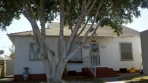 1st image of 625 N 4th Ave