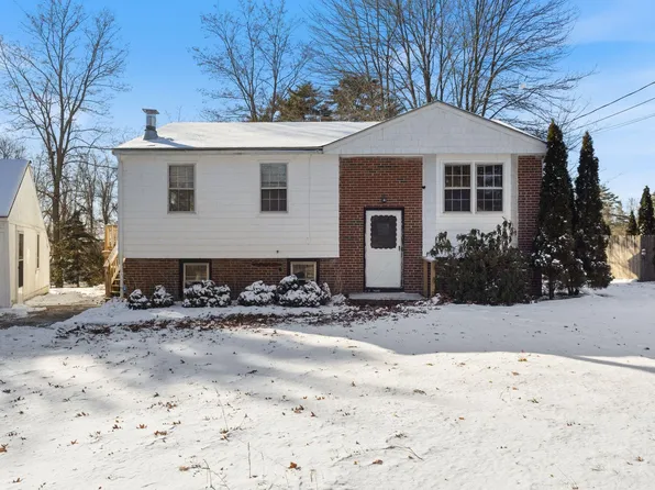 1 Lakeshore Drive, Seabrook, NH 03874