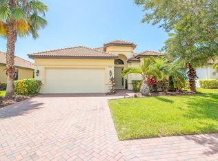 8086 36th Street Cir E, Sarasota, FL 34243