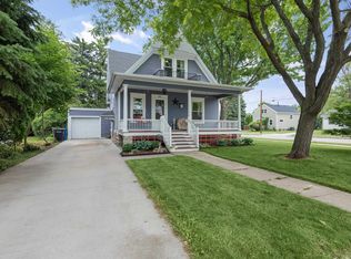 802 Mount Vernon St, Oshkosh, WI 54901