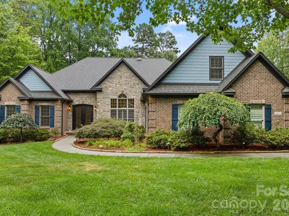 7832 Chapel Creek Dr, Denver, NC 28037