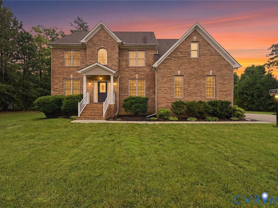 1st image of 7412 Wellington Woods Rd