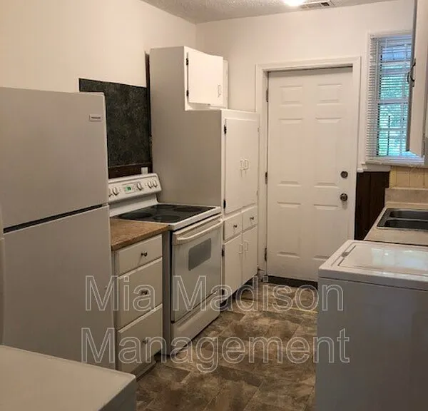 115 Hibiscus Ave — Photo 5