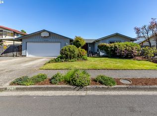 2350 8th St, Springfield, OR 97477