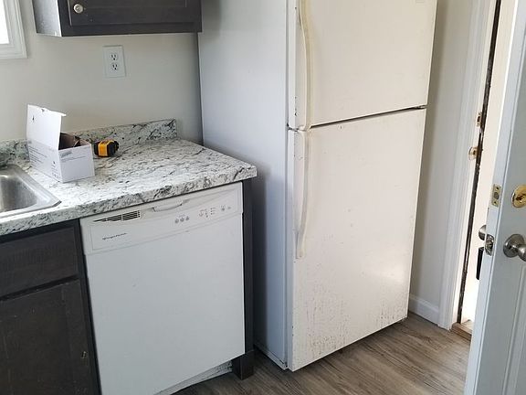 4th image of 8771 Commercial Blvd #F52350442