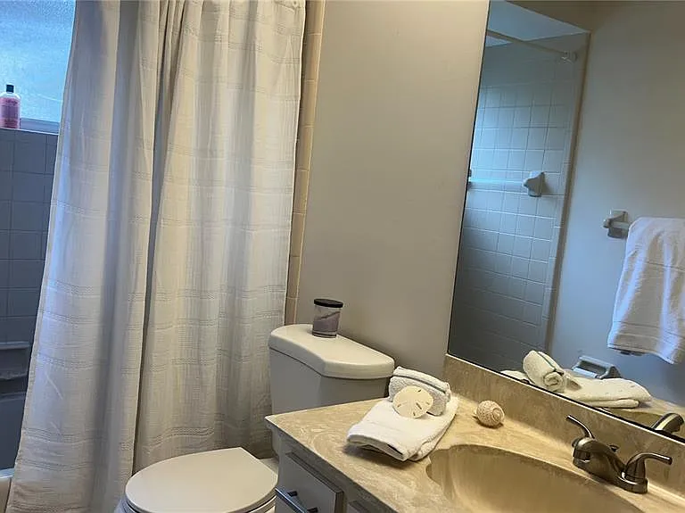 2193 Cork Oak St E — Photo 26
