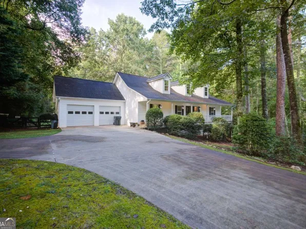 369 Fairfax Ct, Dawsonville, GA 30534