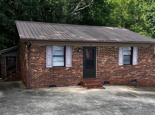 76 Random Dr APT D, Lexington, NC 27292