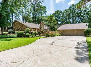 1 Del Oro Ct, Baytown, TX 77521