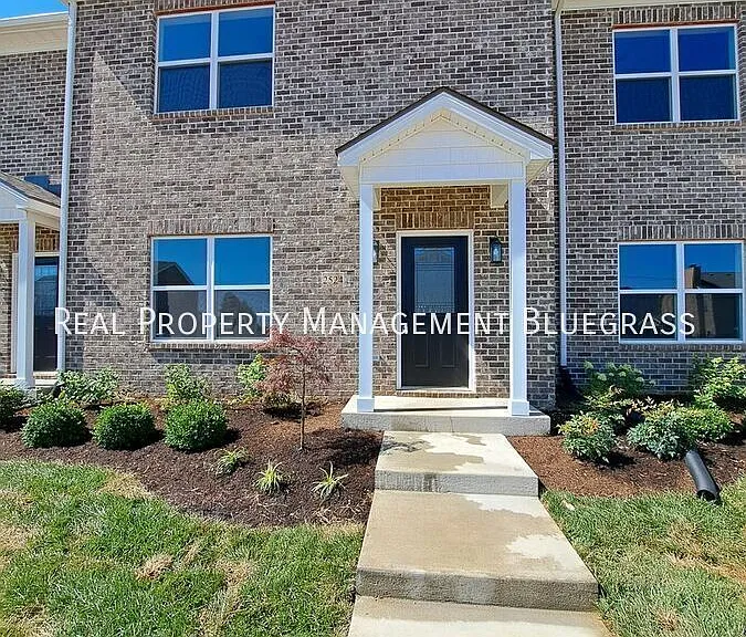 2524 Spring Leaf Ct — Photo 1