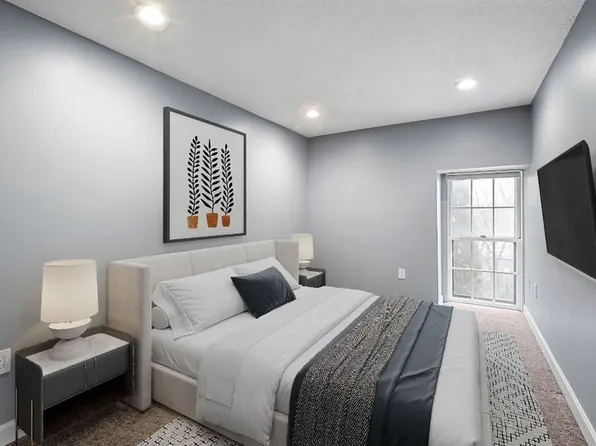 201 Thorndike St Unit 2-05, Lowell, MA 01852