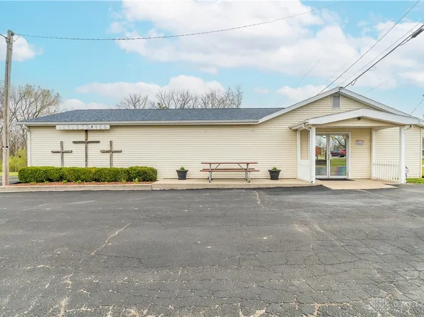 7045 E Us Highway 40, New Carlisle, OH 45344