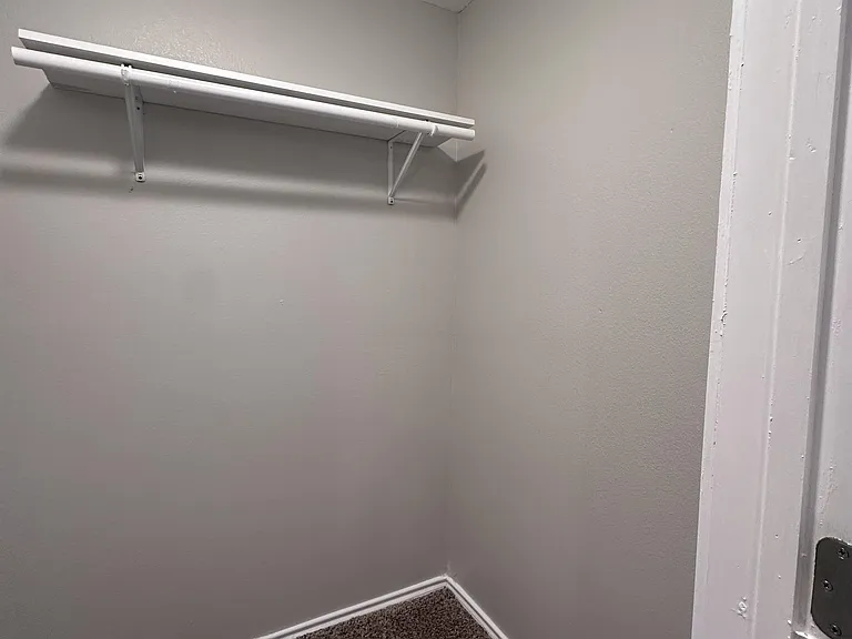 1603 Caldwell St — Photo 8