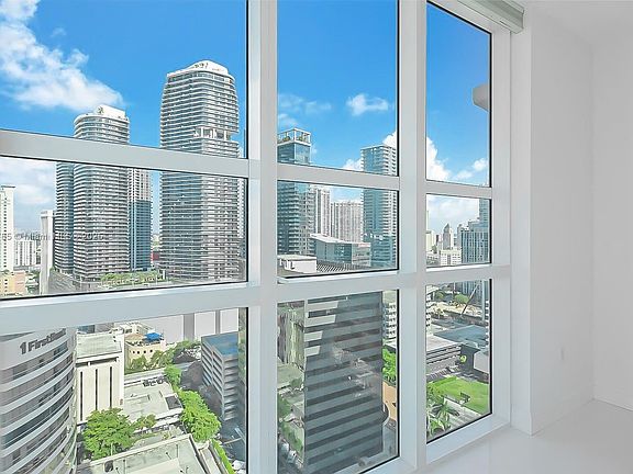 2nd image of 950 Brickell Bay Dr APT 2501