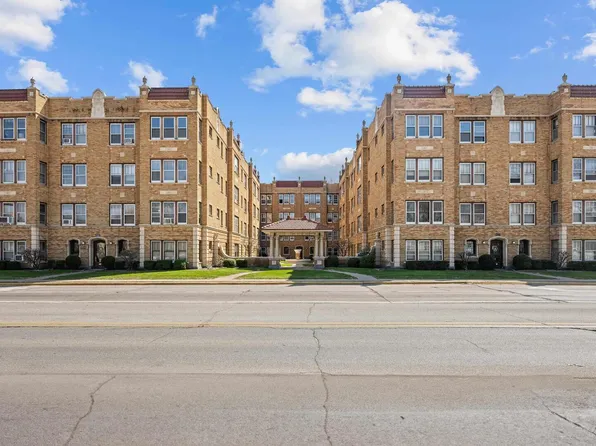 1626 18th Ave APT 18, Rock Island, IL 61201