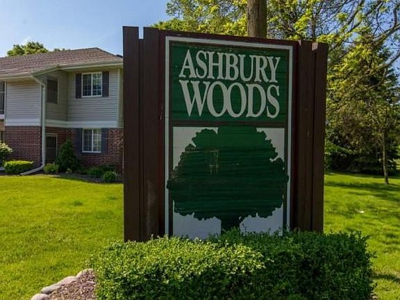 Ashbury Woods Condominiums