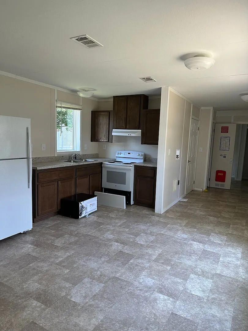 Southern Gardens MHP — Photo 4