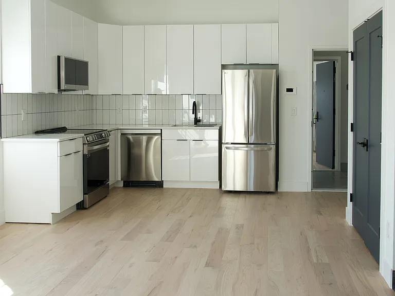 501 Central Ave #2C — Photo 4