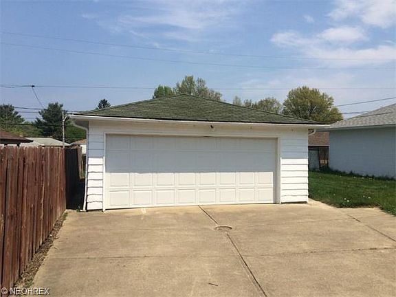 2nd image of 3010 Norris Ave