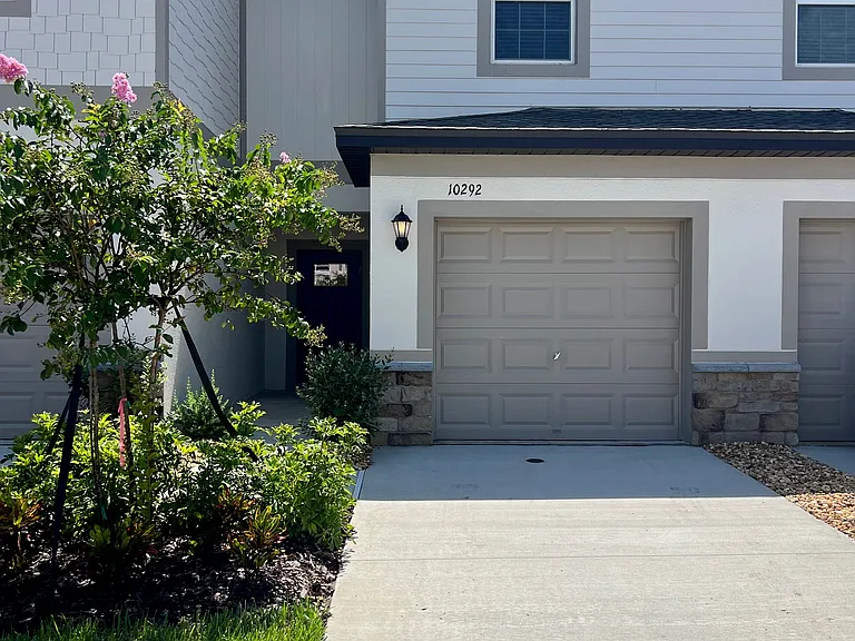 10292 Trumpet Honeysuckle Way — Photo 1