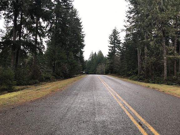 5th image of 708 E Mason Lake Dr S