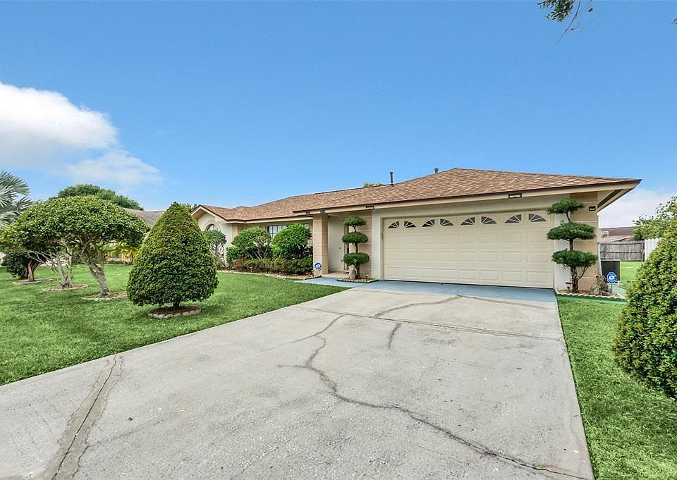 1st image of 2819 CAMOMILE DRIVE