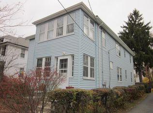 32 Dyer Ave, Milton, MA 02186