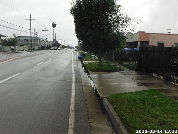 5th image of 7211 1/2 S Hoover St