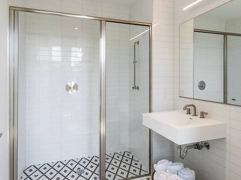 955 Sterling Pl #504 — Photo 6