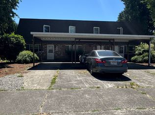 220 4th Ave NW APT A, Puyallup, WA 98371