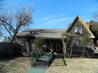 802 NW Arlington Ave, Lawton, OK 73507
